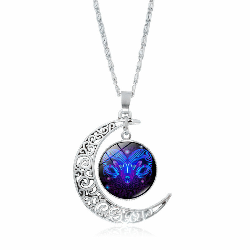 Collier signe Bélier sur croissant de lune, ton argenté — VoxArcana